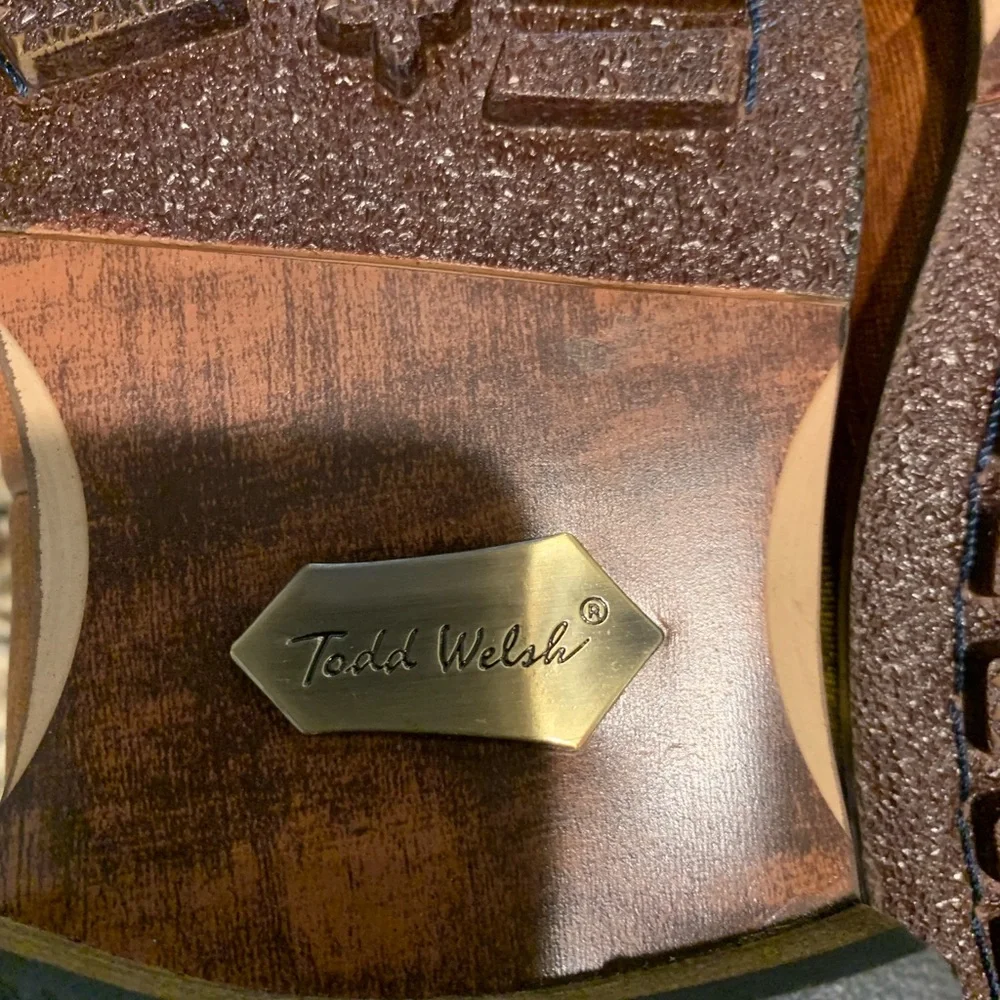 Todd Welsh Cognac Brown 101/2 loafers with Gold Hardware - Picture 5 of 7